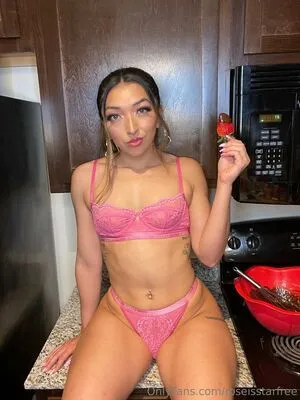 Roseisstarfree OnlyFans Leaked Free Thumbnail Picture - #LEztUW5F0l