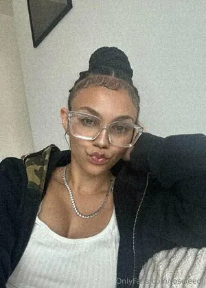 Roseleedi OnlyFans Leaked Free Thumbnail Picture - #kaeSZOtpa5