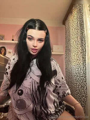 Roselin De OnlyFans Leaked Free Thumbnail Picture - #FTxUMpOPi3