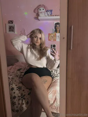 Roselin De OnlyFans Leaked Free Thumbnail Picture - #N5qfCfKZXZ