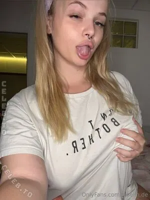 Roselin De OnlyFans Leaked Free Thumbnail Picture - #Y2U1fJ188R