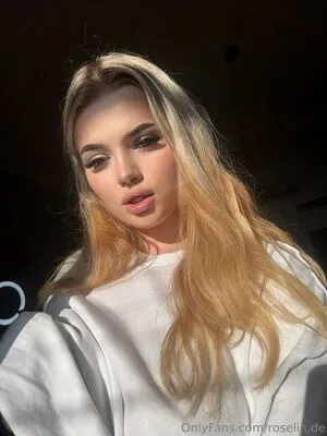 Roselin De OnlyFans Leaked Free Thumbnail Picture - #lOiWEmjR5S