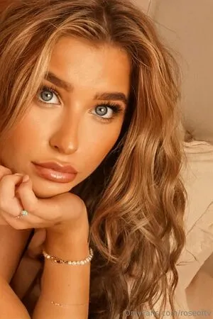 Roseoftv OnlyFans Leaked Free Thumbnail Picture - #0UM4Q7pmIa
