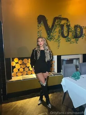 Roseoftv OnlyFans Leaked Free Thumbnail Picture - #ogWGbIwVte