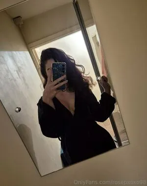 Rosepxoxo98 OnlyFans Leaked Free Thumbnail Picture - #VrcD3Dfb2S