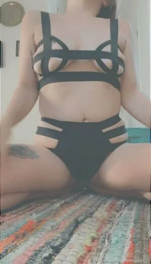 Roseyasscheeks OnlyFans Leaked Free Thumbnail Picture - #DOxxz1LmPa