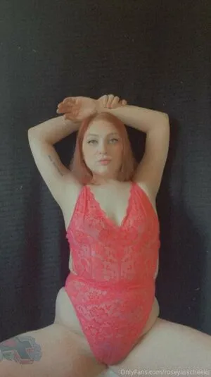 Roseyasscheeks OnlyFans Leaked Free Thumbnail Picture - #bIzbXk6Vss