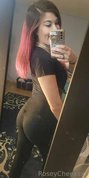 Roseycheeksx3 OnlyFans Leaked Free Thumbnail Picture - #Dw0RE29XLL