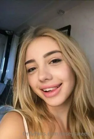 Roseysweets OnlyFans Leaked Free Thumbnail Picture - #1tdNLWIr2F