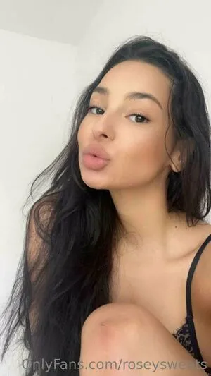 Roseysweets OnlyFans Leaked Free Thumbnail Picture - #GSSPsQB5dS