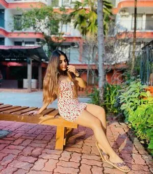 Roshni Walia OnlyFans Leaked Free Thumbnail Picture - #3A8Xqdqz2C