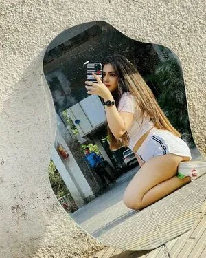 Roshni Walia OnlyFans Leaked Free Thumbnail Picture - #f7Drbjuap8