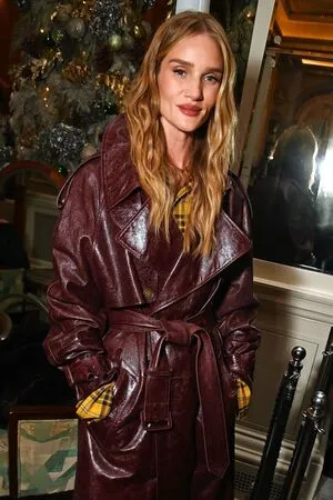 Rosie Huntington-Whiteley OnlyFans Leaked Free Thumbnail Picture - #15lajKCTqD