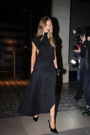 Rosie Huntington-Whiteley OnlyFans Leaked Free Thumbnail Picture - #6B4AEj2GX9