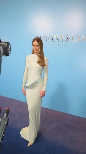 Rosie Huntington-Whiteley OnlyFans Leaked Free Thumbnail Picture - #6HxKKdrLNz