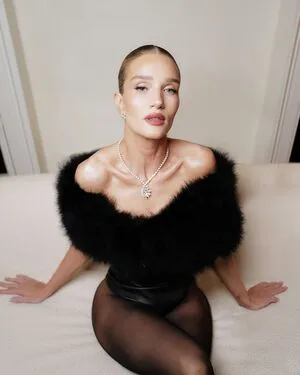 Rosie Huntington-Whiteley OnlyFans Leaked Free Thumbnail Picture - #90SN1PFRRz
