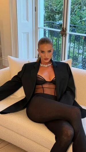 Rosie Huntington-Whiteley OnlyFans Leaked Free Thumbnail Picture - #AMSlaRAkiV