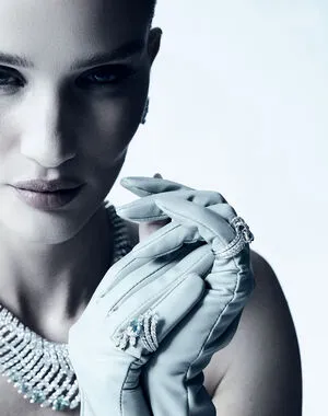 Rosie Huntington-Whiteley OnlyFans Leaked Free Thumbnail Picture - #GBdrkaB0cH