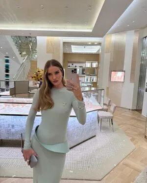 Rosie Huntington-Whiteley OnlyFans Leaked Free Thumbnail Picture - #HbXoVLvhWe