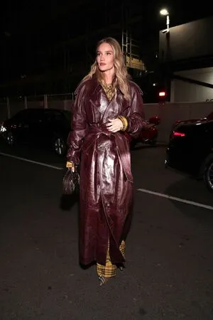 Rosie Huntington-Whiteley OnlyFans Leaked Free Thumbnail Picture - #JnC6NrxvJf