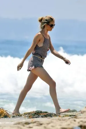 Rosie Huntington-Whiteley OnlyFans Leaked Free Thumbnail Picture - #NOm25n9yH0