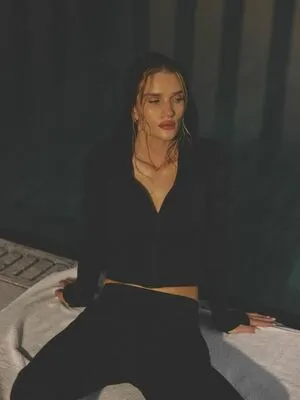 Rosie Huntington-Whiteley OnlyFans Leaked Free Thumbnail Picture - #RrcjhM123n