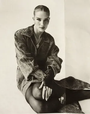 Rosie Huntington-Whiteley OnlyFans Leaked Free Thumbnail Picture - #WcEPgm0bv8