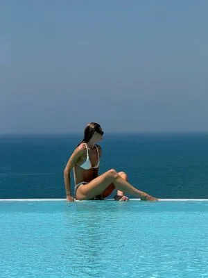 Rosie Huntington-Whiteley OnlyFans Leaked Free Thumbnail Picture - #jFzLfGSyJa