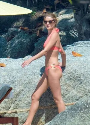 Rosie Huntington-Whiteley OnlyFans Leaked Free Thumbnail Picture - #lf53Cyiq8r