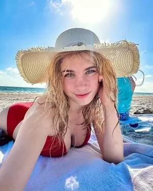 Rosie Jean Ellis OnlyFans Leaked Free Thumbnail Picture - #3dmljmy1je