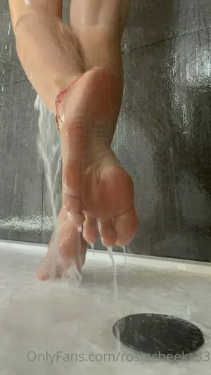 Rosiecheeks33 OnlyFans Leaked Free Thumbnail Picture - #aHfDEfvdSs