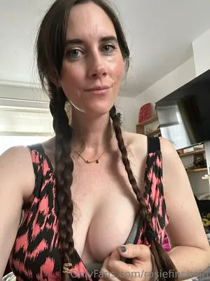Rosiefinchgirl OnlyFans Leaked Free Thumbnail Picture - #bzfAJwV6Mx