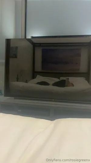 Rosiegreenx OnlyFans Leaked Free Thumbnail Picture - #Ii85jQLdKl