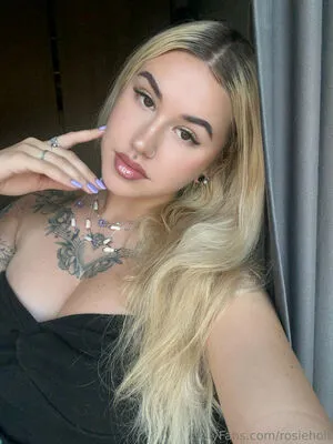 Rosieholt OnlyFans Leaked Free Thumbnail Picture - #kqUvAmv5fC