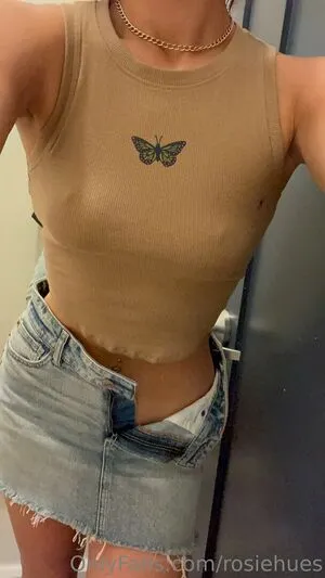Rosiehues OnlyFans Leaked Free Thumbnail Picture - #ed8Dkvf8XB
