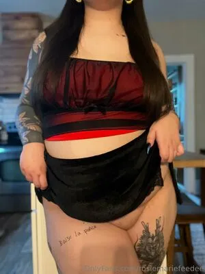 Rosiemariefeedee OnlyFans Leaked Free Thumbnail Picture - #GrcHREAOth