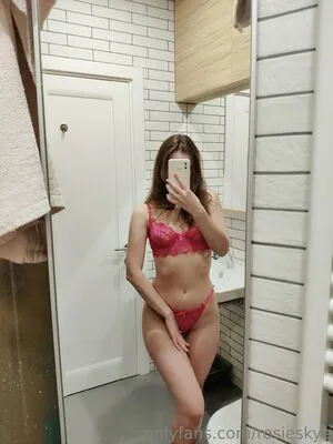 Rosieskye OnlyFans Leaked Free Thumbnail Picture - #EJUdCCl6m8