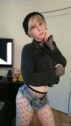 Rosiexox2 OnlyFans Leaked Free Thumbnail Picture - #d5GlrgGhKP