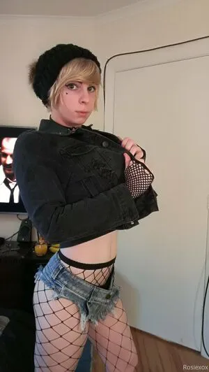 Rosiexox2 OnlyFans Leaked Free Thumbnail Picture - #mp3V8Zx1sg