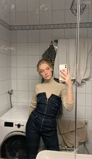 Rosmarie Sz OnlyFans Leaked Free Thumbnail Picture - #DEMN8k5hEf