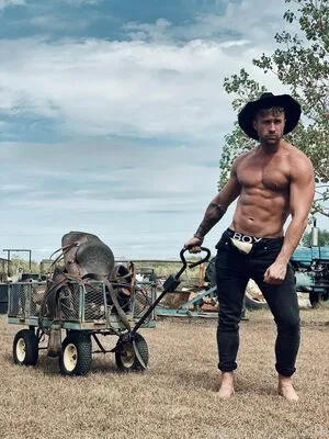 Rossilino Free OnlyFans Leaked Free Thumbnail Picture - #GHutulipWf