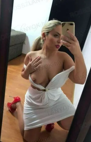 Rosszlanyok OnlyFans Leaked Free Thumbnail Picture - #gc0Vv2DVNh