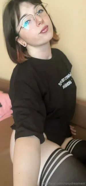 Rosydreamerr OnlyFans Leaked Free Thumbnail Picture - #cx0VRJNXTt