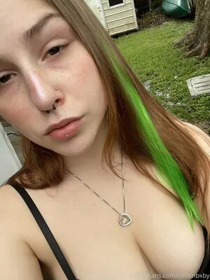 Rottenbxby OnlyFans Leaked Free Thumbnail Picture - #eA9ie6Day0