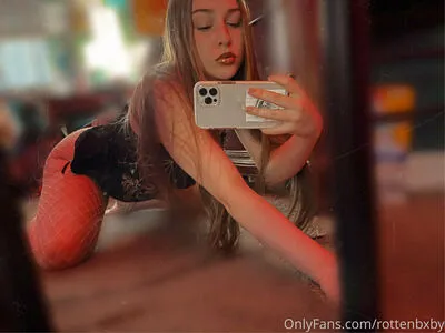 Rottenbxby OnlyFans Leaked Free Thumbnail Picture - #z5t2IOeNgp