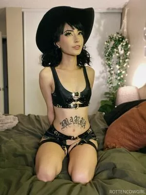 rottencowgirl OnlyFans Leaked Free Thumbnail Picture - #S66NzLDwFc