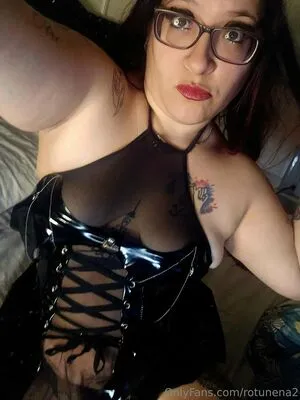 Rotunena2 OnlyFans Leaked Free Thumbnail Picture - #XwMui7fe2z