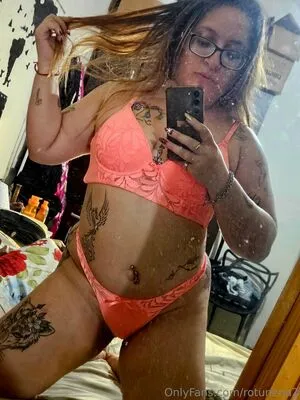Rotunena2 OnlyFans Leaked Free Thumbnail Picture - #pk9QXkN0OF