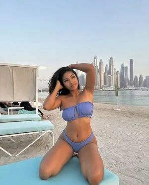 Rova Rb OnlyFans Leaked Free Thumbnail Picture - #MAdVFWh5qO