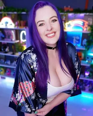 Row Queenie OnlyFans Leaked Free Thumbnail Picture - #atRSYU22nk